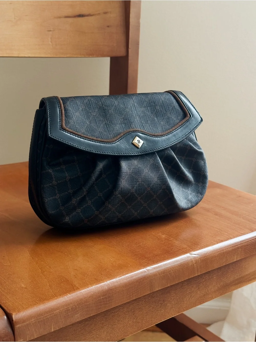 VINTAGE 1980s BALLY MONOGRAM BAG crossbody or clutch